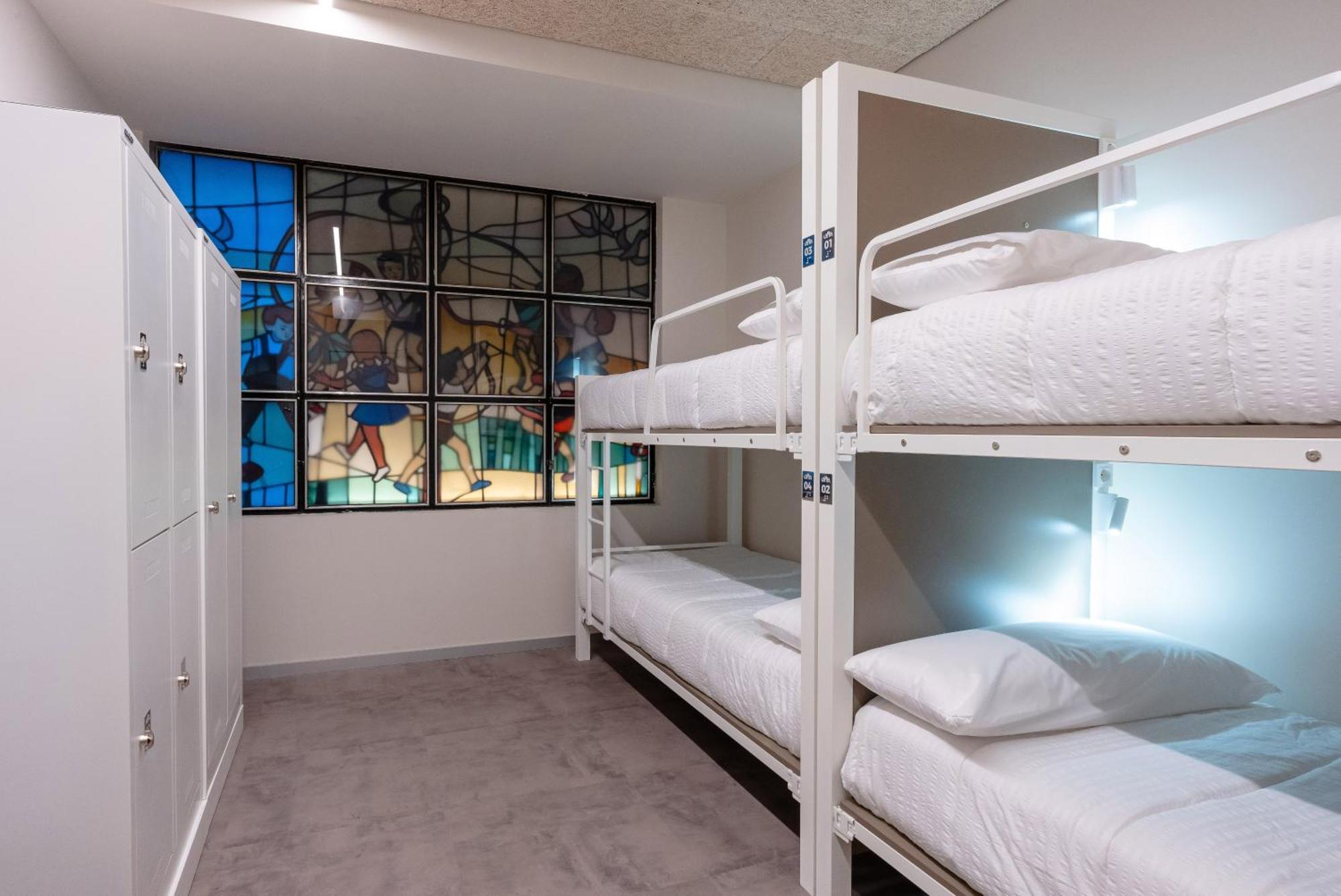 Lamia Bbk Women Hostel-Solo Mujeres Bilbao Exterior photo